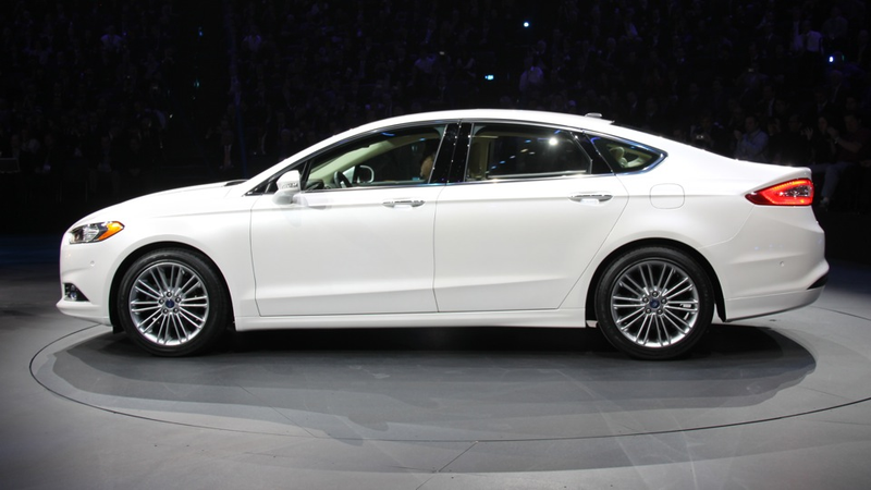 Illustration for article titled 2013 Ford Fusion Live Gallery